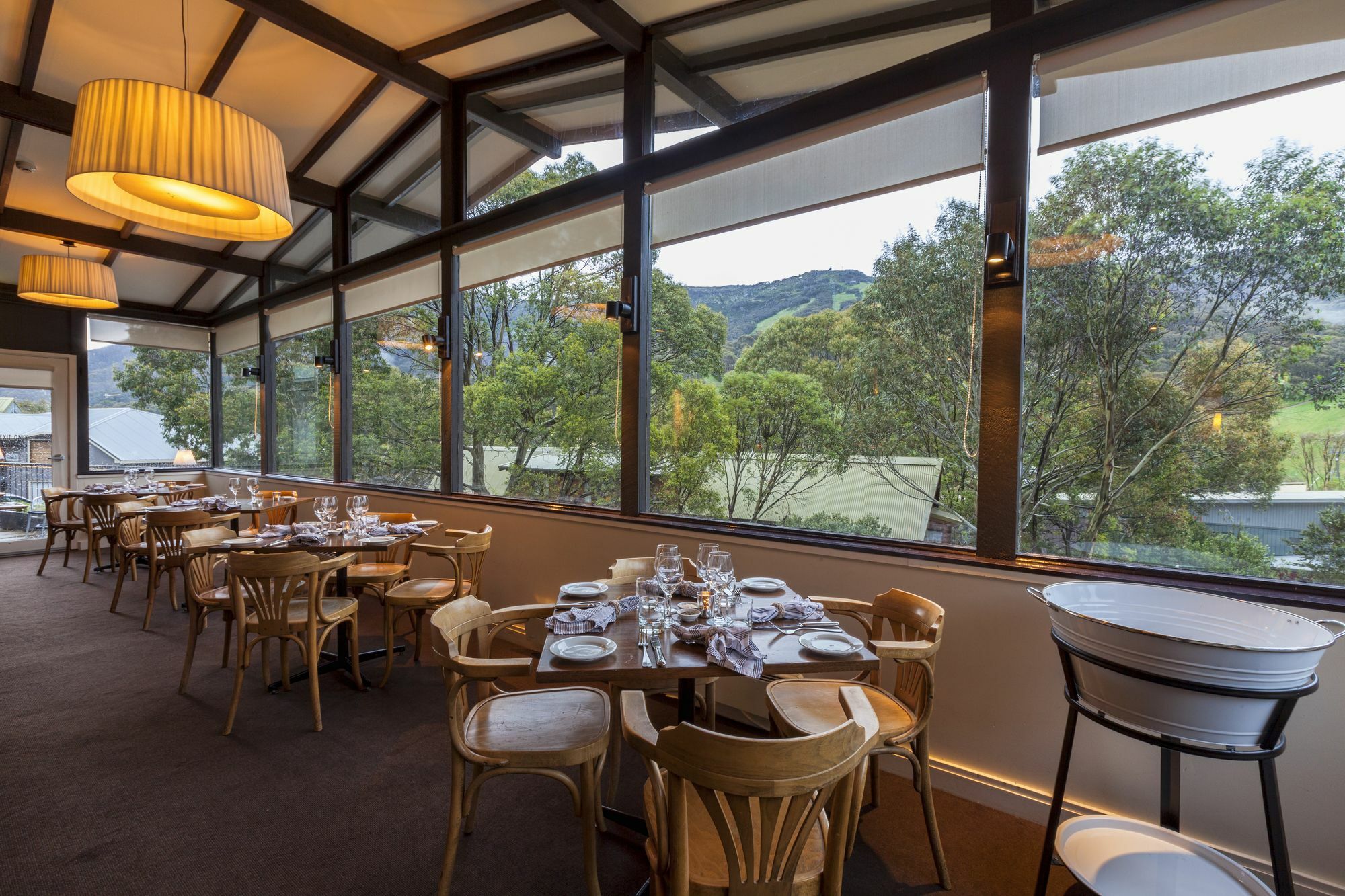 The Denman Hotel In Thredbo Zewnętrze zdjęcie